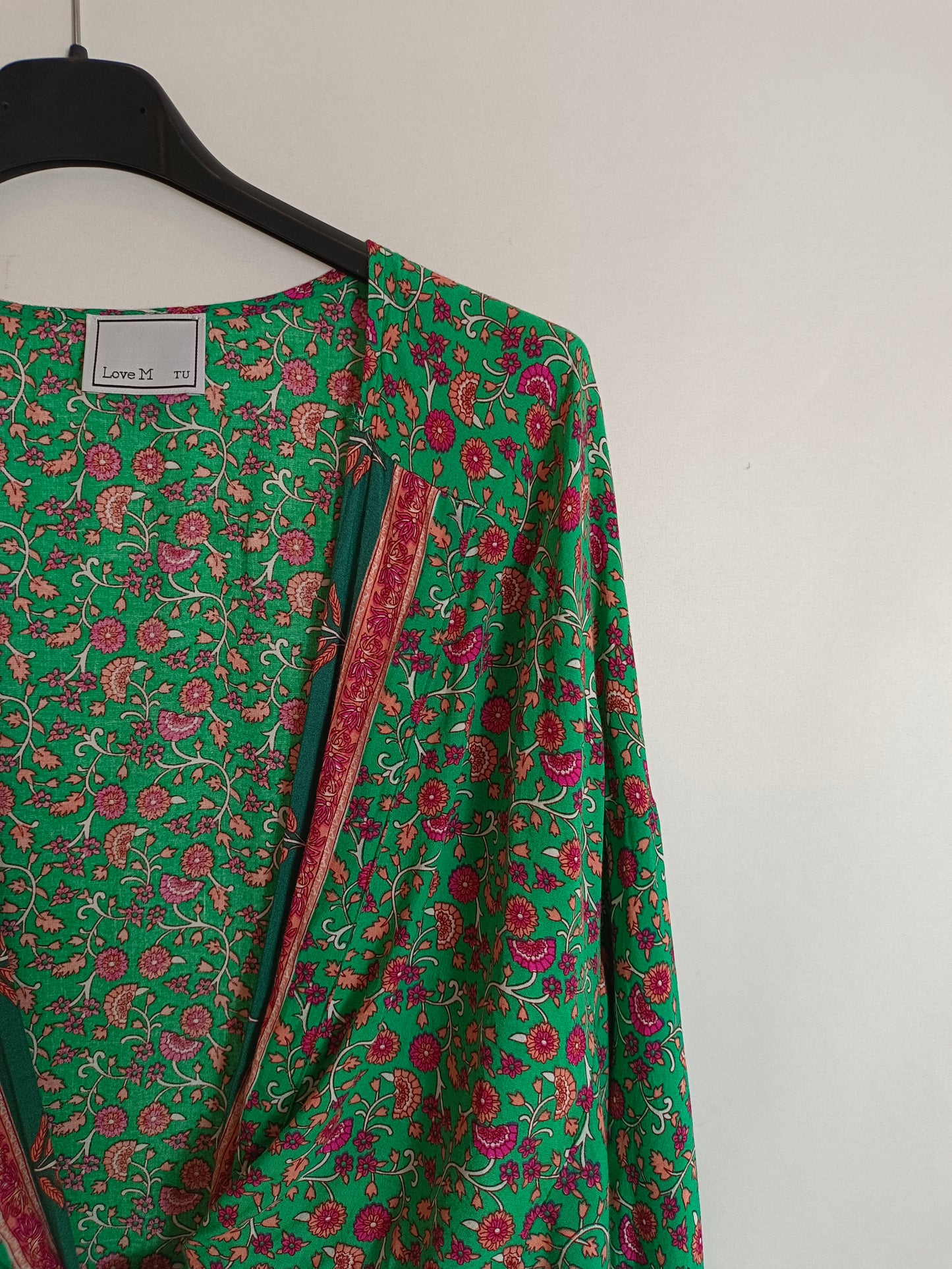 LOVE M. Green floral cross blouse TU (S/M)