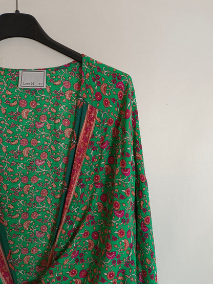 LOVE M. Green floral cross blouse TU (S/M)