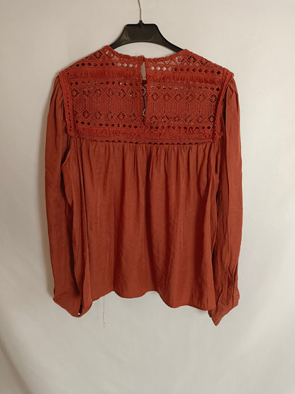 SFERA. Tile blouse with lace neckline Ts