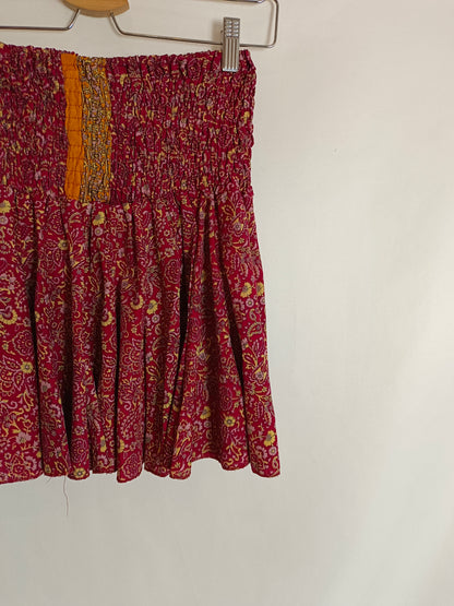 COLINE. Burgundy floral Ts skirt