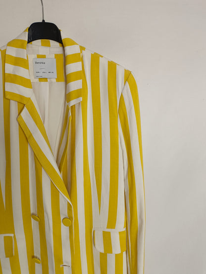 BERSHKA. Flowy striped blazer Tl