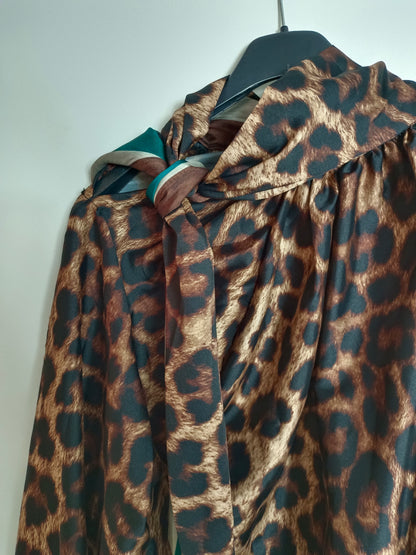 BLUROYAL. Blusa print lazada T.u(m/l)