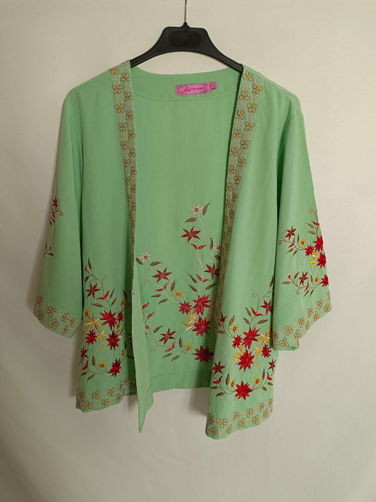 MOÏO HEMERO. Kimono verde bordado T.l