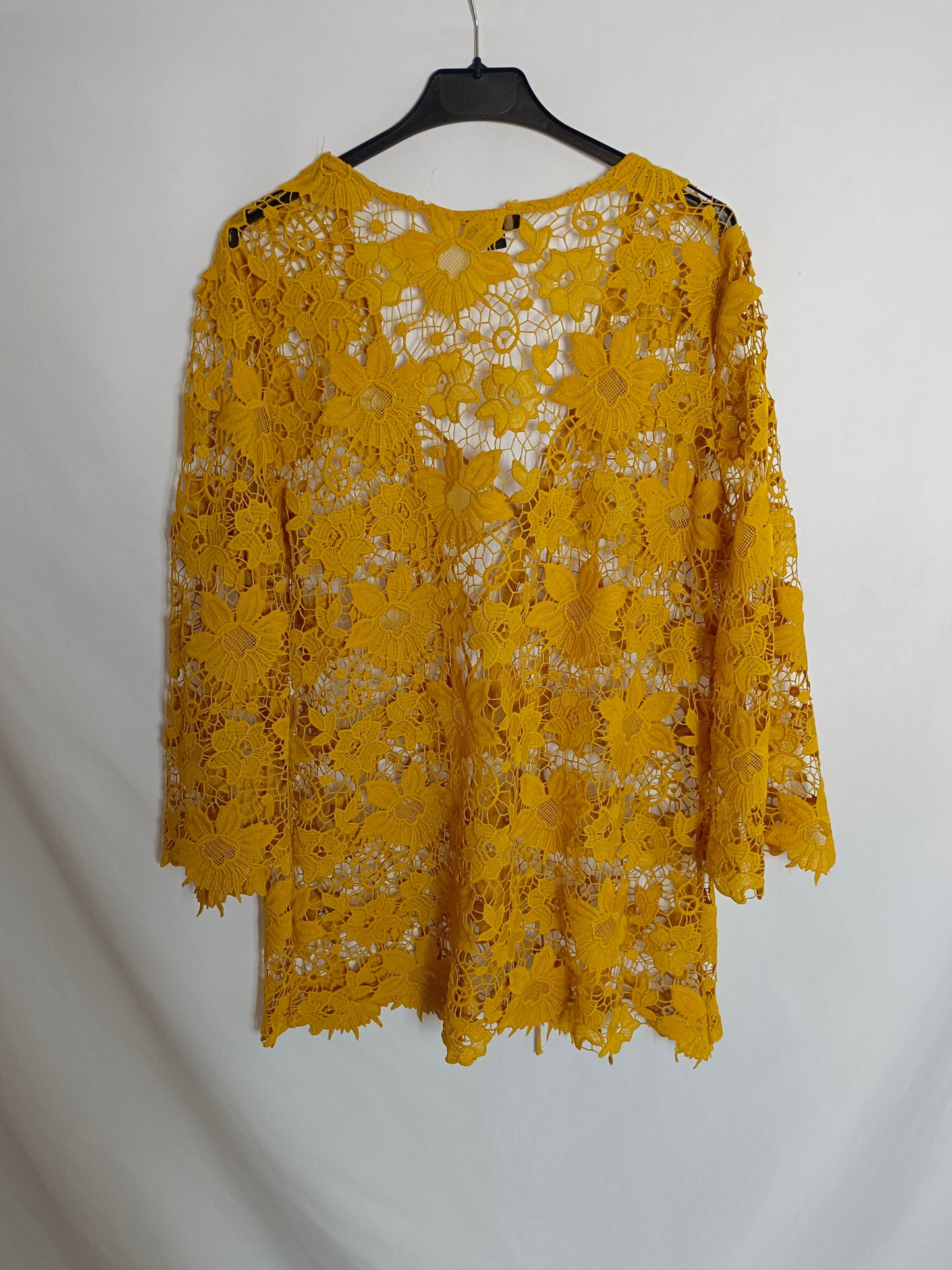 OCTOBER. Top encaje mostaza T.m