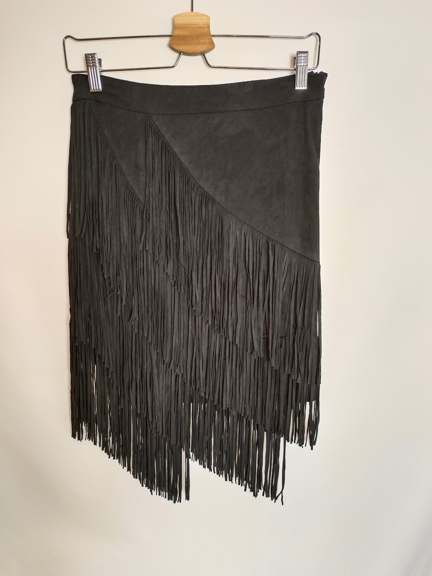 ZARA. Black Ts fringed skirt