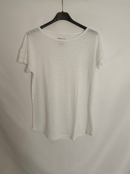 OTHERS. Basic white T-shirt Ts