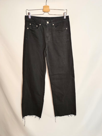 ZARA. Straight black trousers Tu(38)