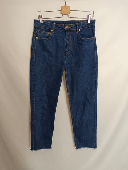 BERSHKA. Pantalón straight cropped T.u(40)