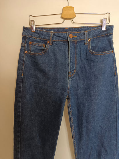 ZARA. Pantalón recto oscuro  T.u(38)