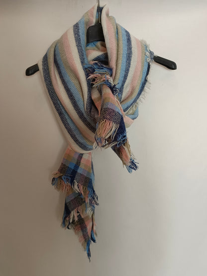 OTRAS. Bufanda oversized rayas