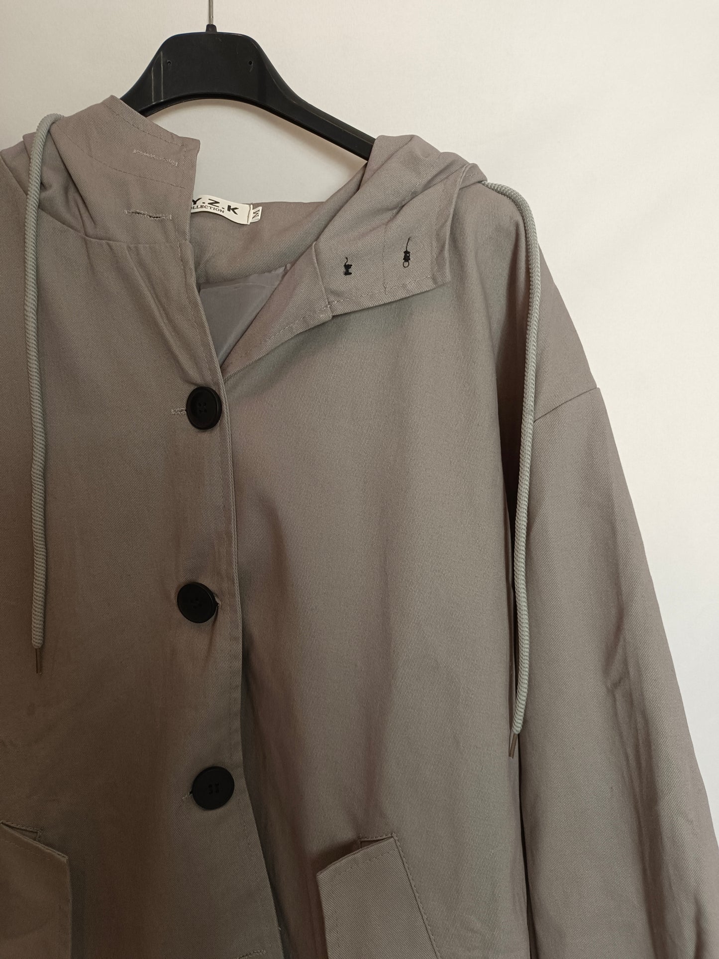 LYZK COLLECTION. Gray hooded parka TM
