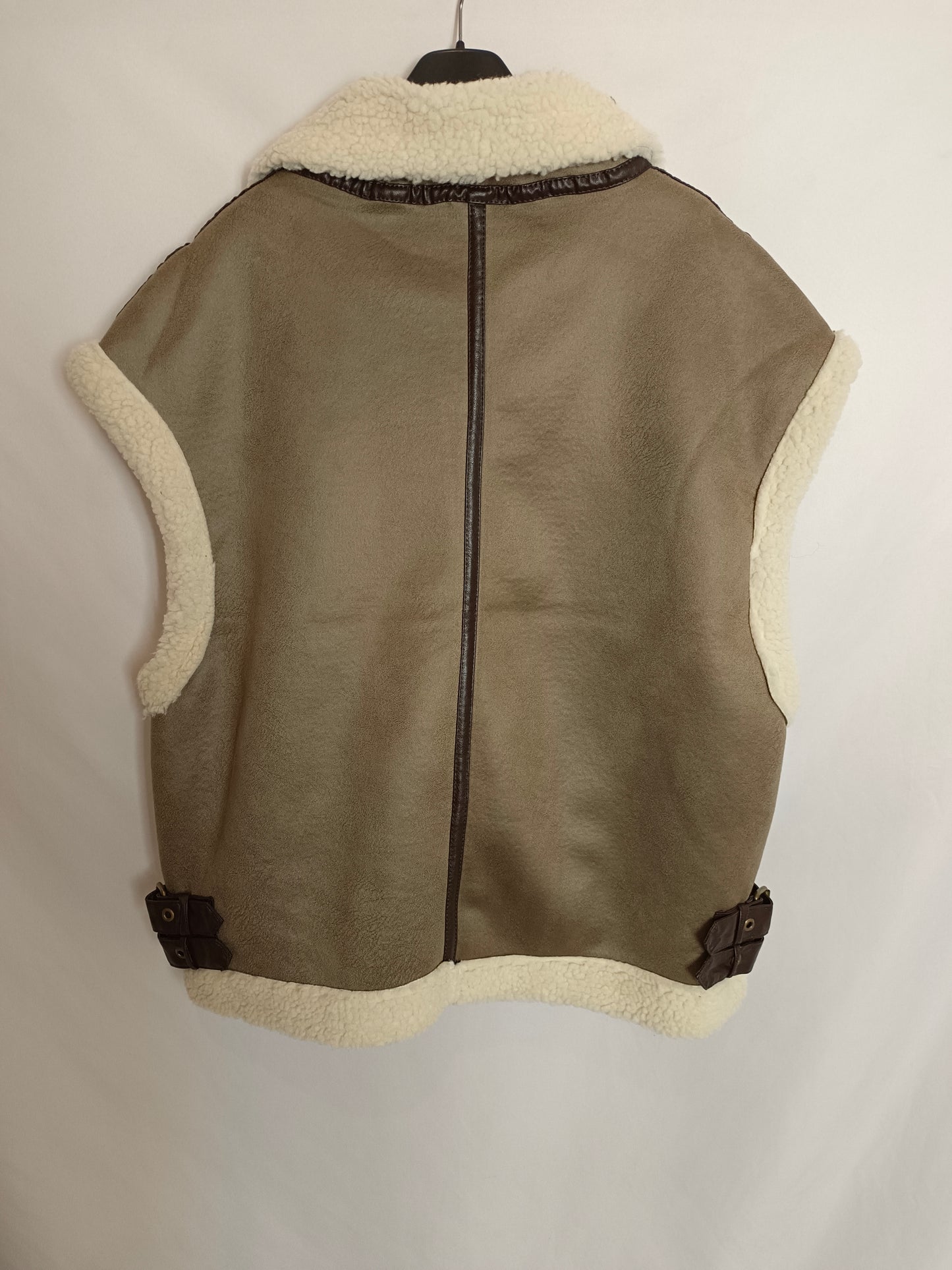 OTRAS. chaleco borrego ante TU(m/l)