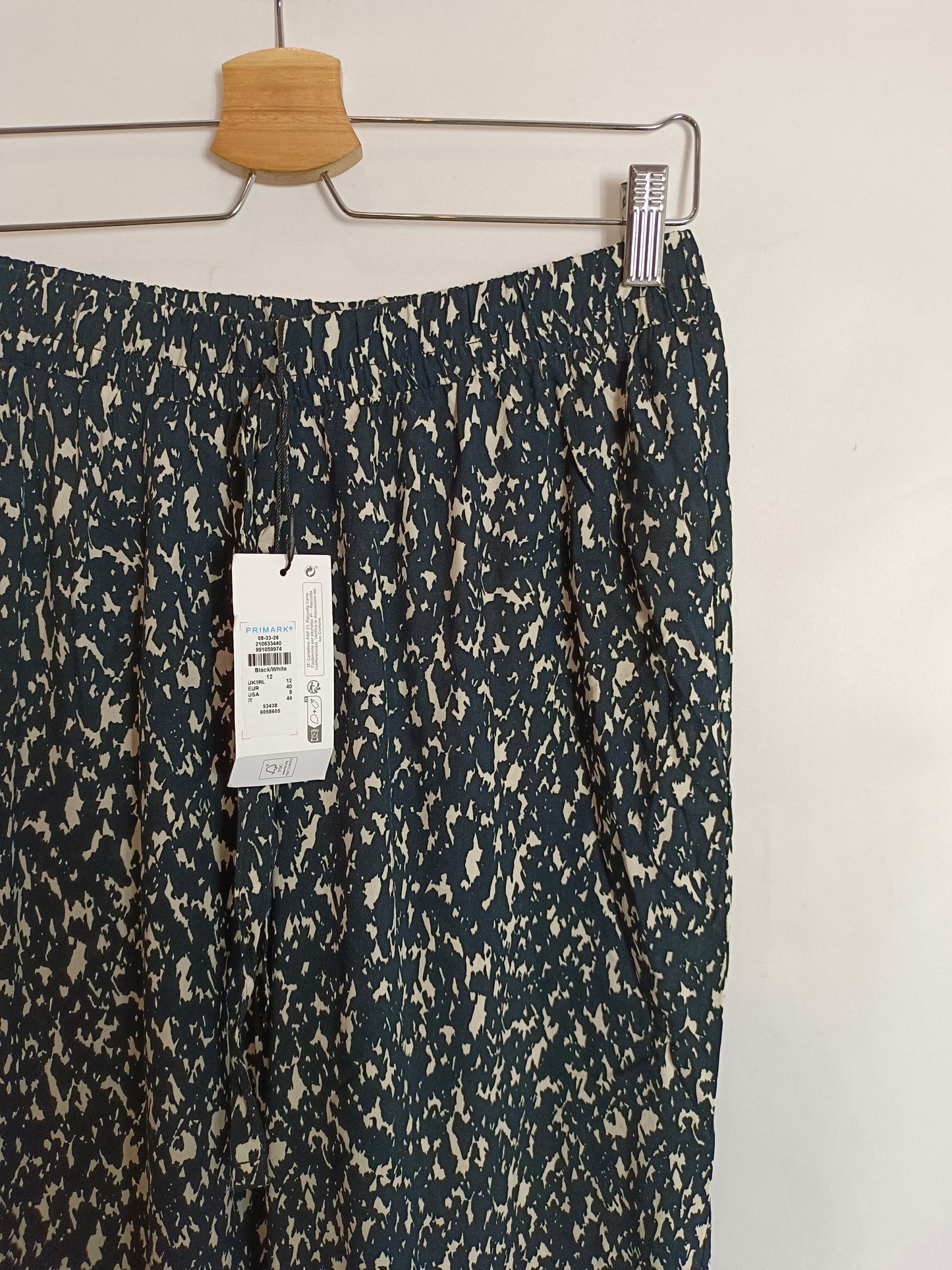 PRIMARK. Black flowy trousers size 40