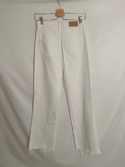 STRADIVARIUS. Wide-leg white trousers, size 34 (tare)