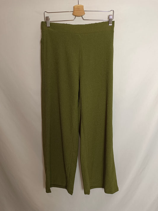 CORTEFIEL. Green Ts culottes