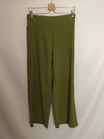 CORTEFIEL. Pantalón culotte verde T.s
