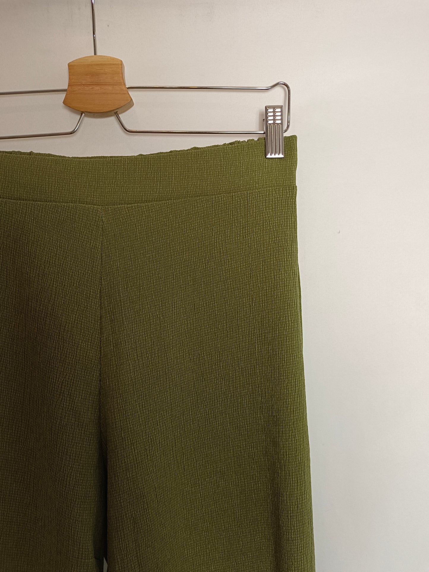 CORTEFIEL. Green Ts culottes