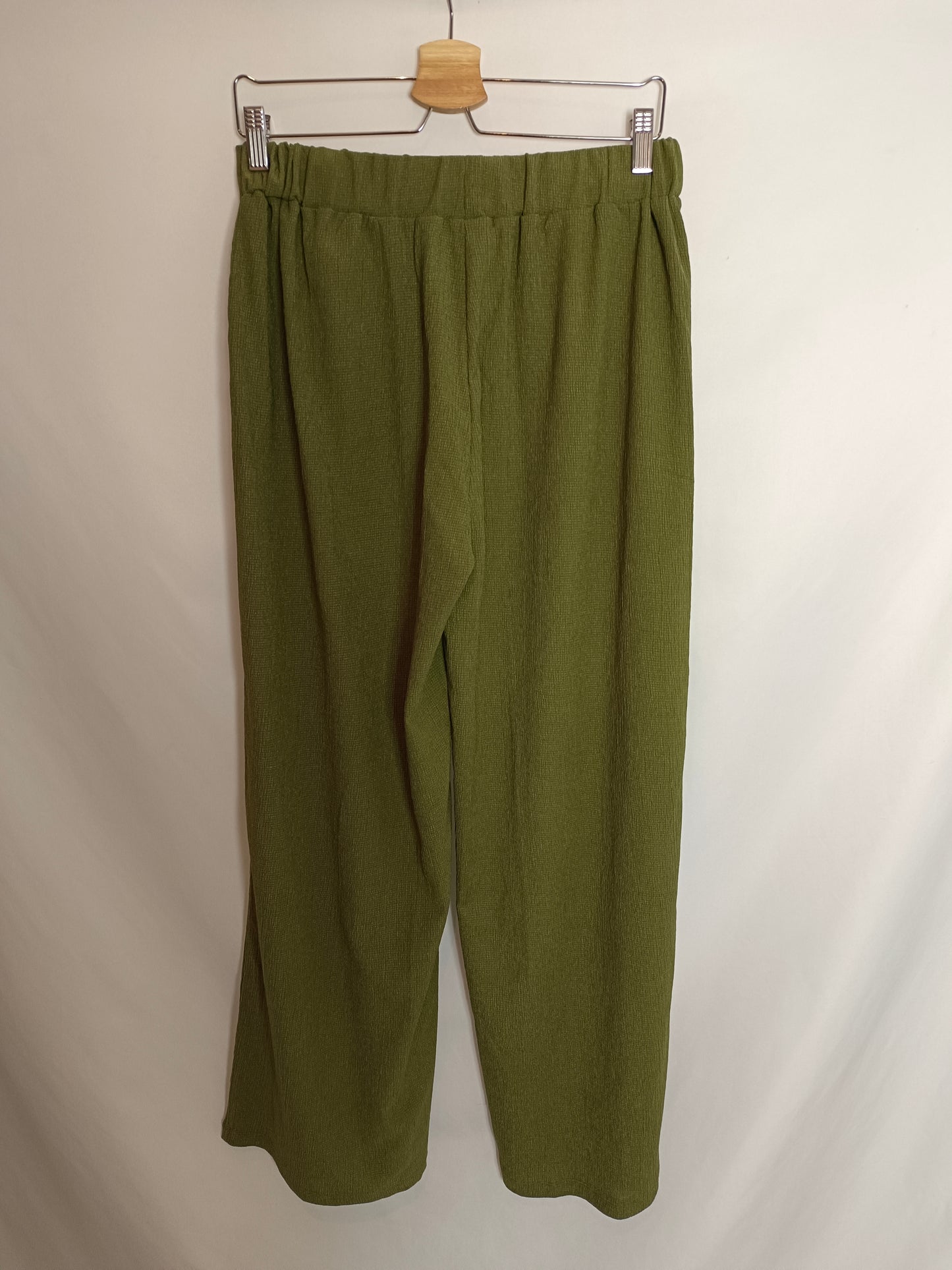 CORTEFIEL. Green Ts culottes