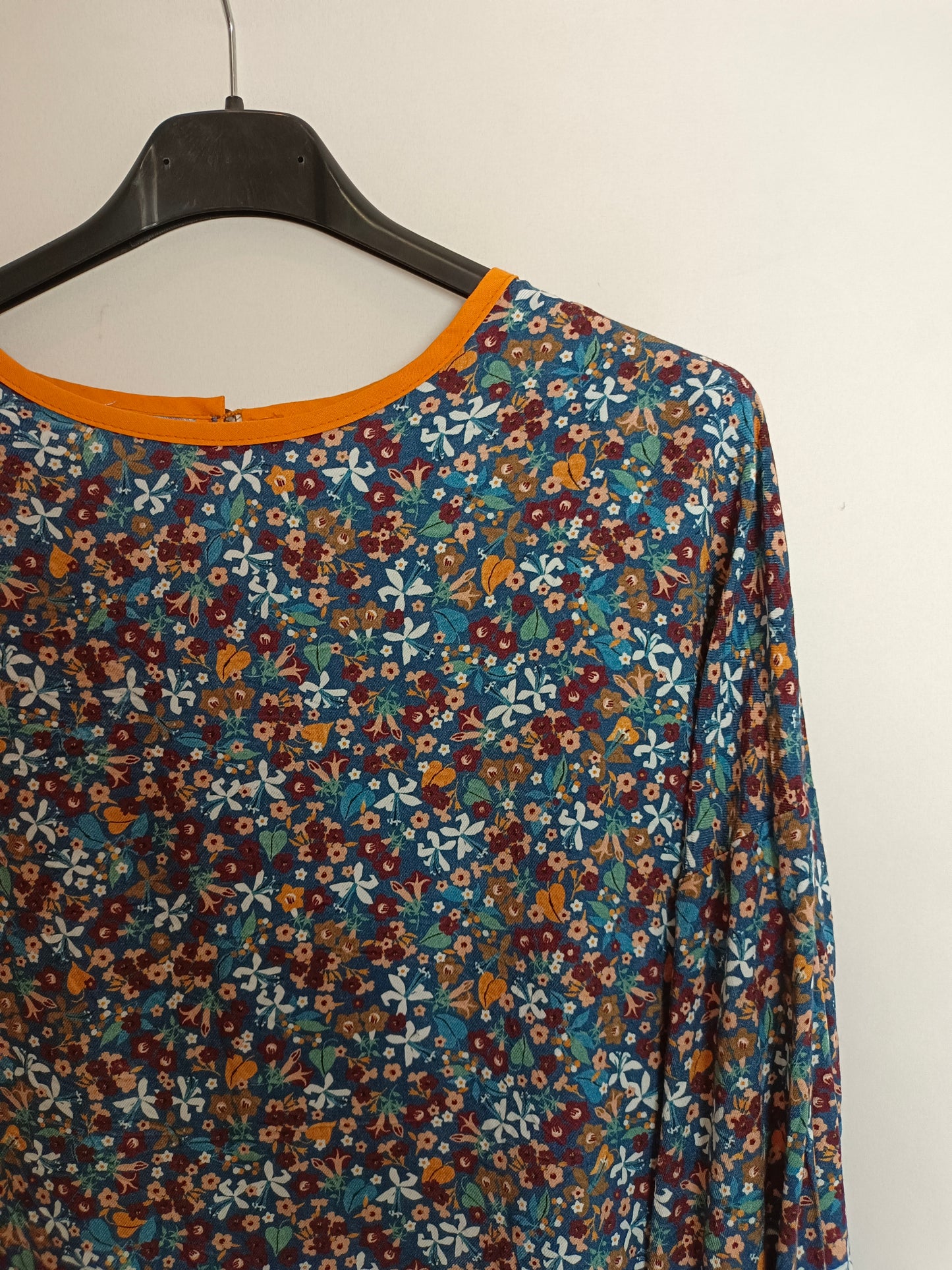 OTHERS. Blue floral blouse YOUR(S)