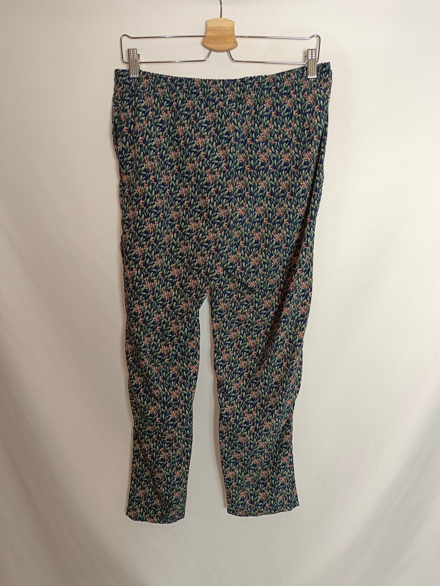 OTHERS. Blue floral pants TU(m)