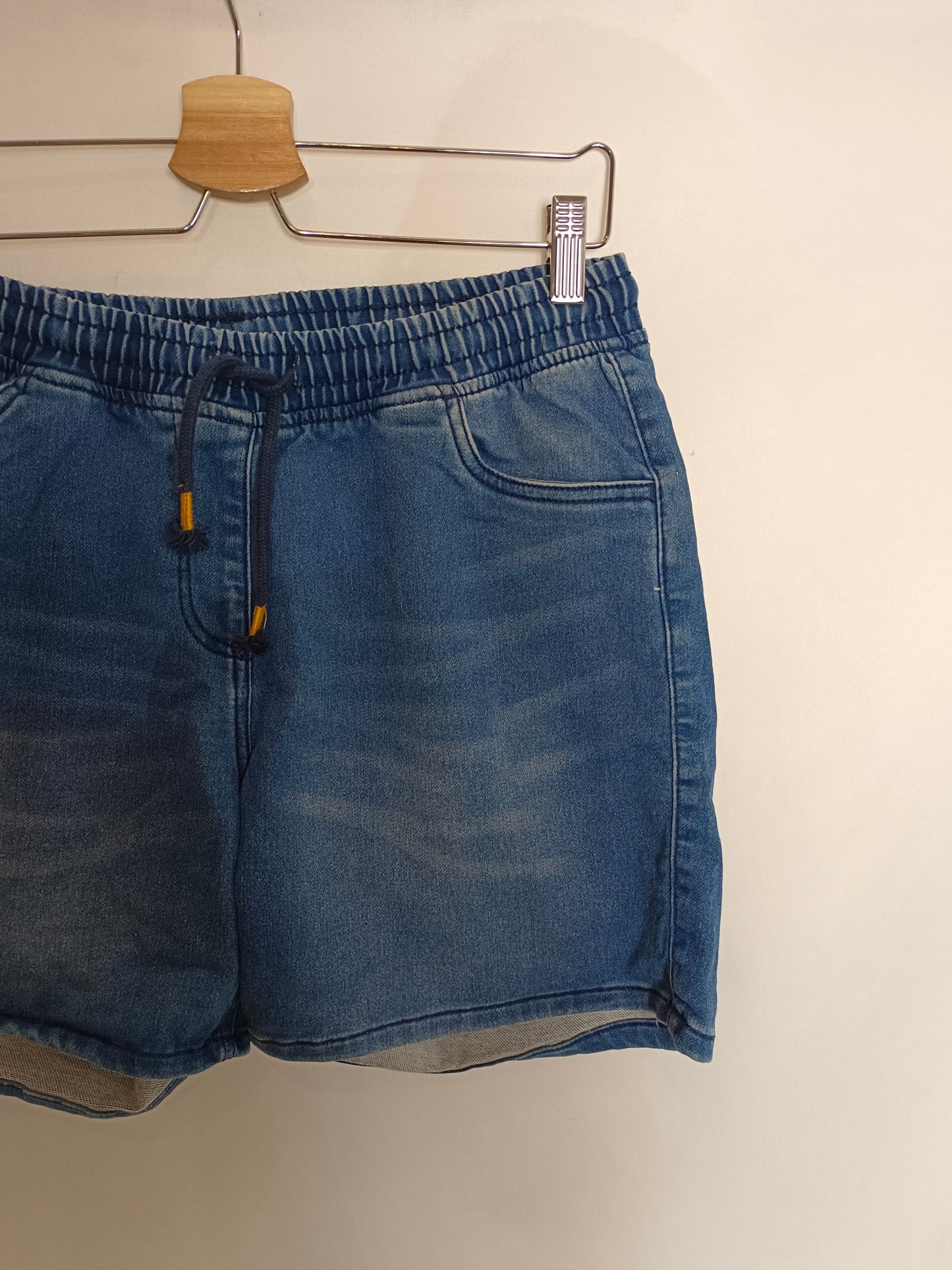 UP2FASHION. pantalón corto denim T.m