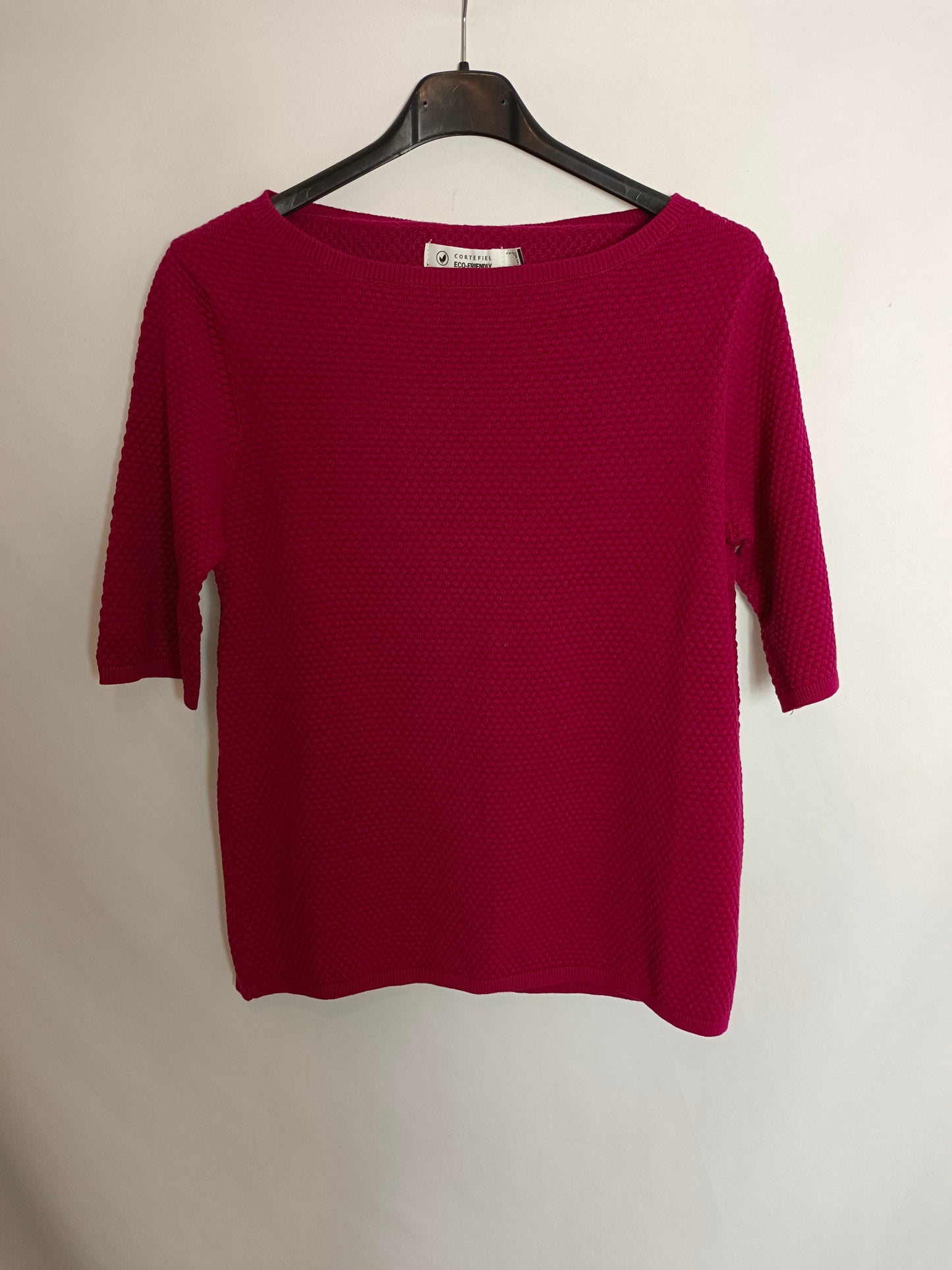 CORTEFIEL. Burgundy Ts knit top