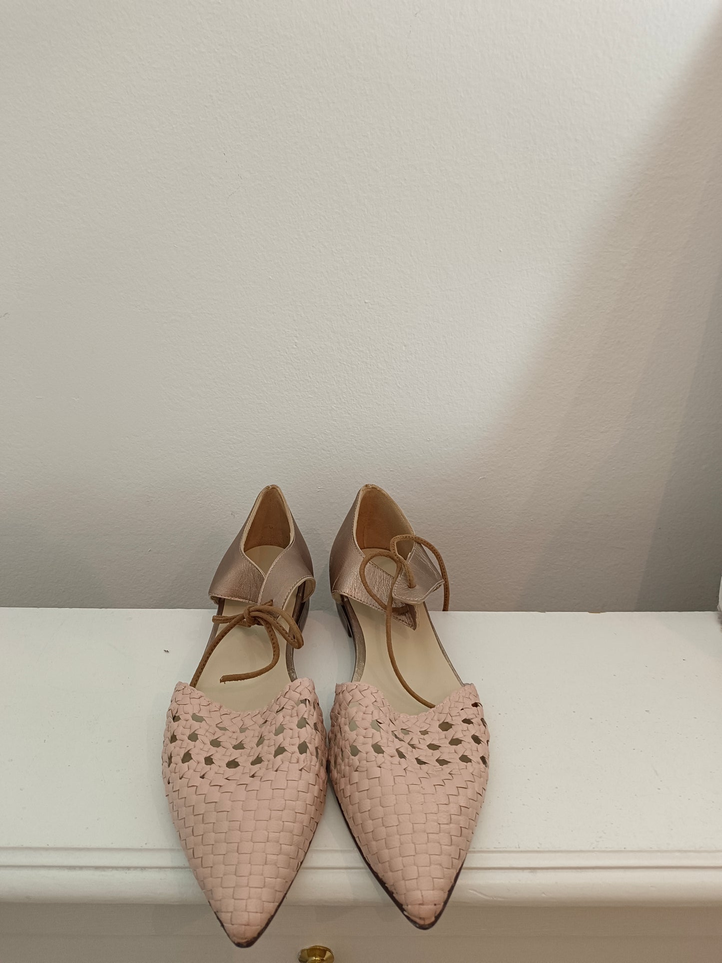 MICUIR. zapatos piel bicolor troquelado T.38