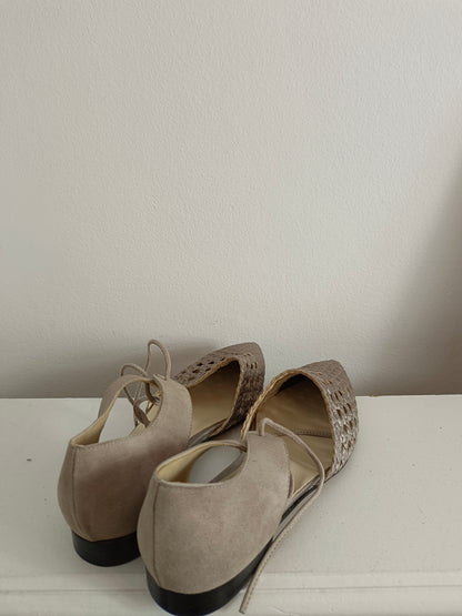 MICUIR. zapatos piel grises troquelado T.38