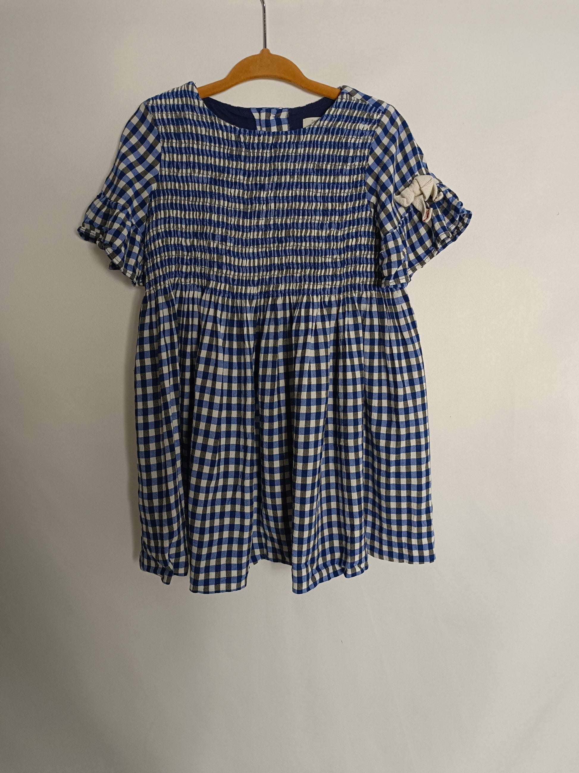 ZARA. Blue and white checked dress, sizes 2-3 years Hibuy market ZARA. Blue and white checked dress, sizes 2-3 years Hibuy market