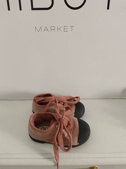 ZARA. Pink toe sneakers, size 18 months