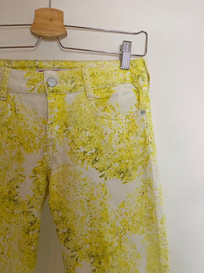 COMPTOIR DES COTONNIERS. Yellow printed pants T.36