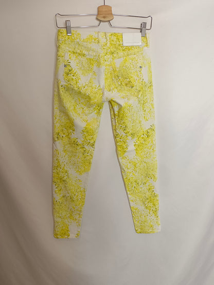 COMPTOIR DES COTONNIERS. Yellow printed pants T.36