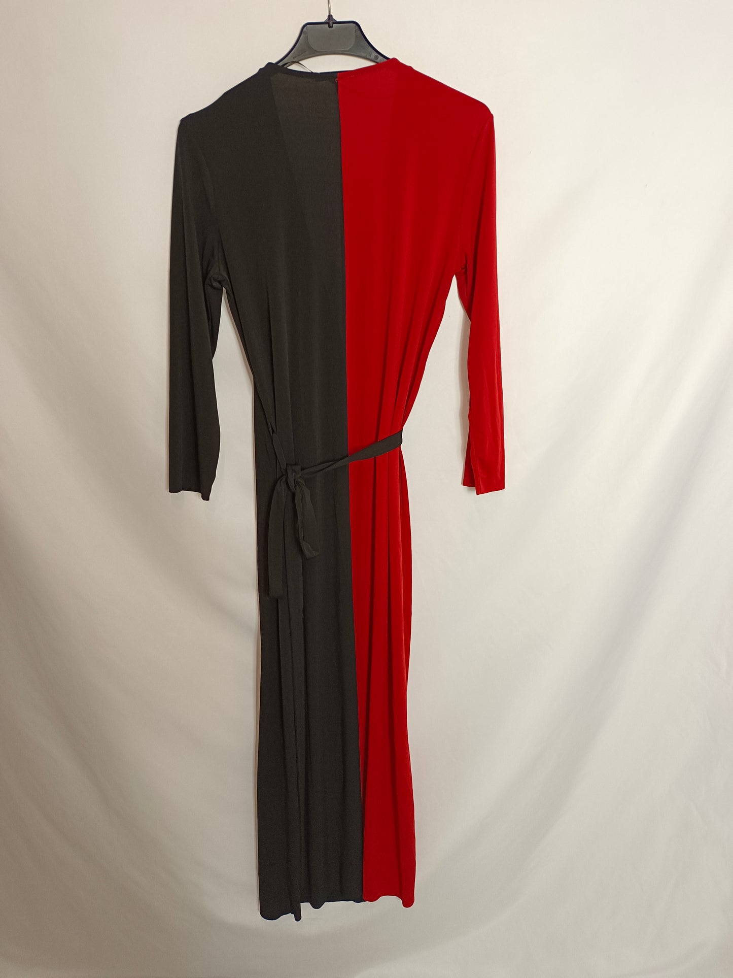 ZARA. Vestido midi bicolor T.m