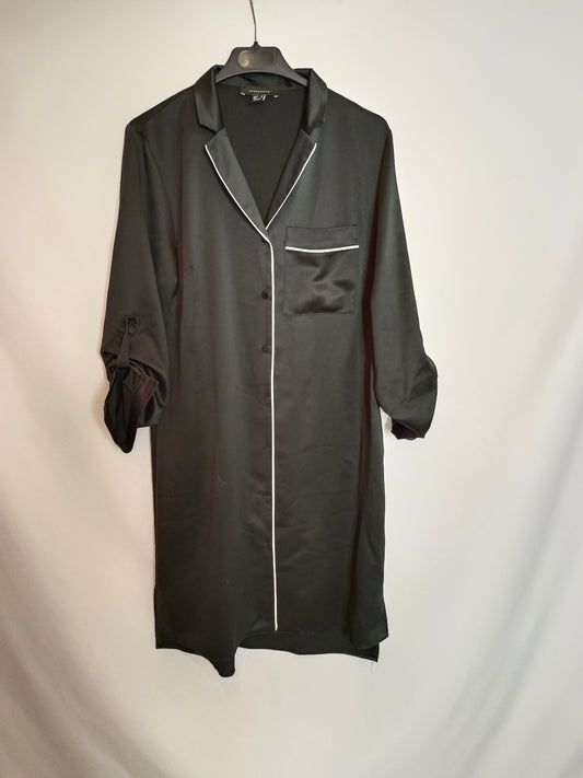 PRIMARK. Vestido negro camisero T.38