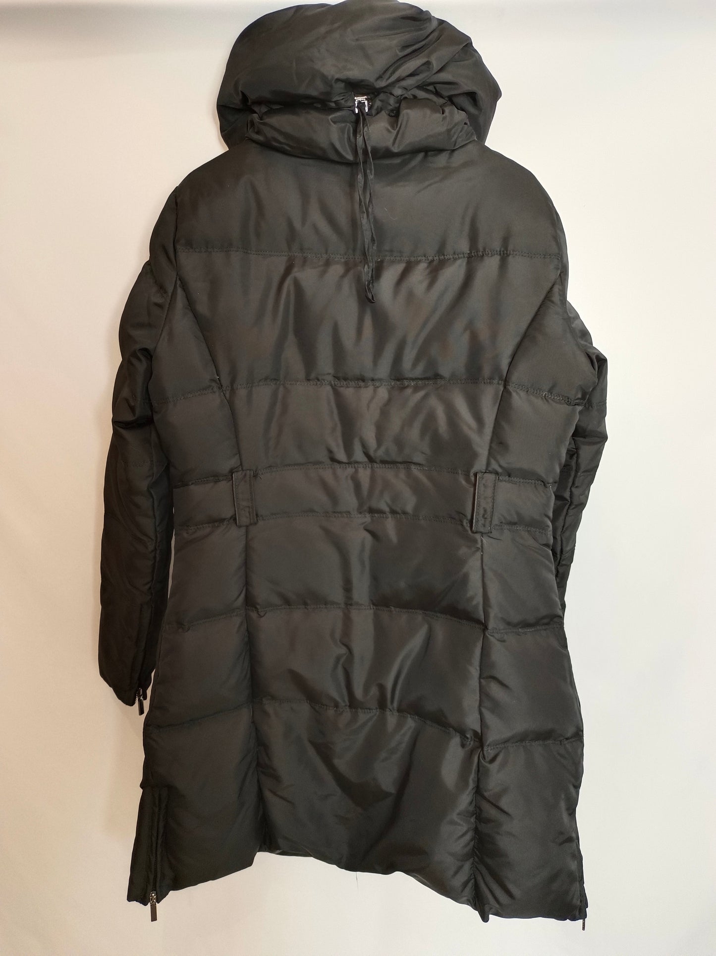 ZARA. Black down jacket Tl (tara)
