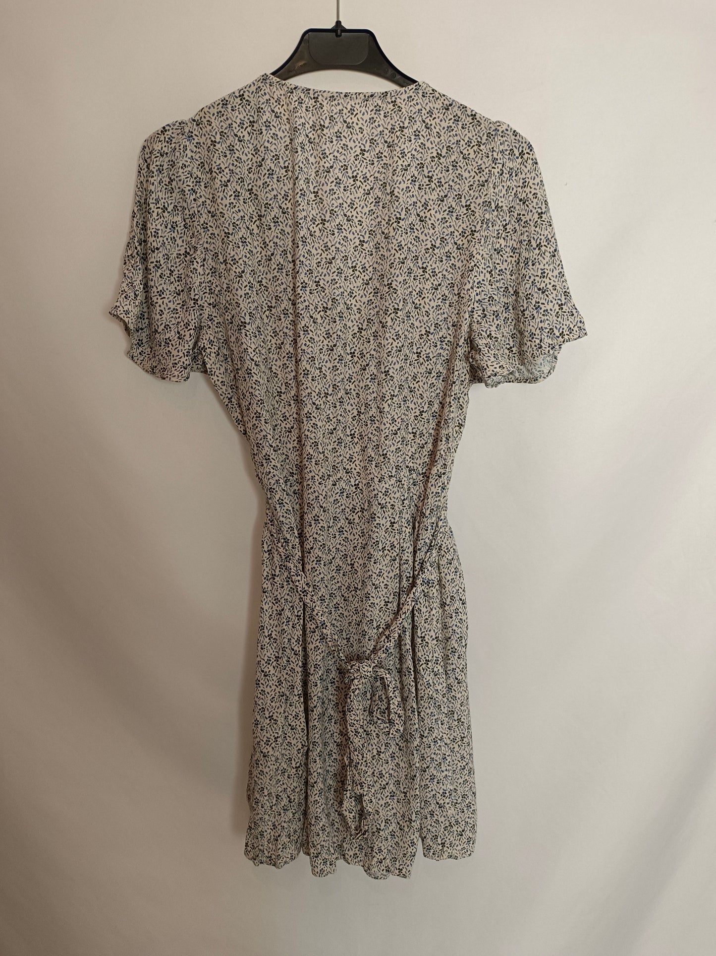OYSHO. Beige floral dress TM