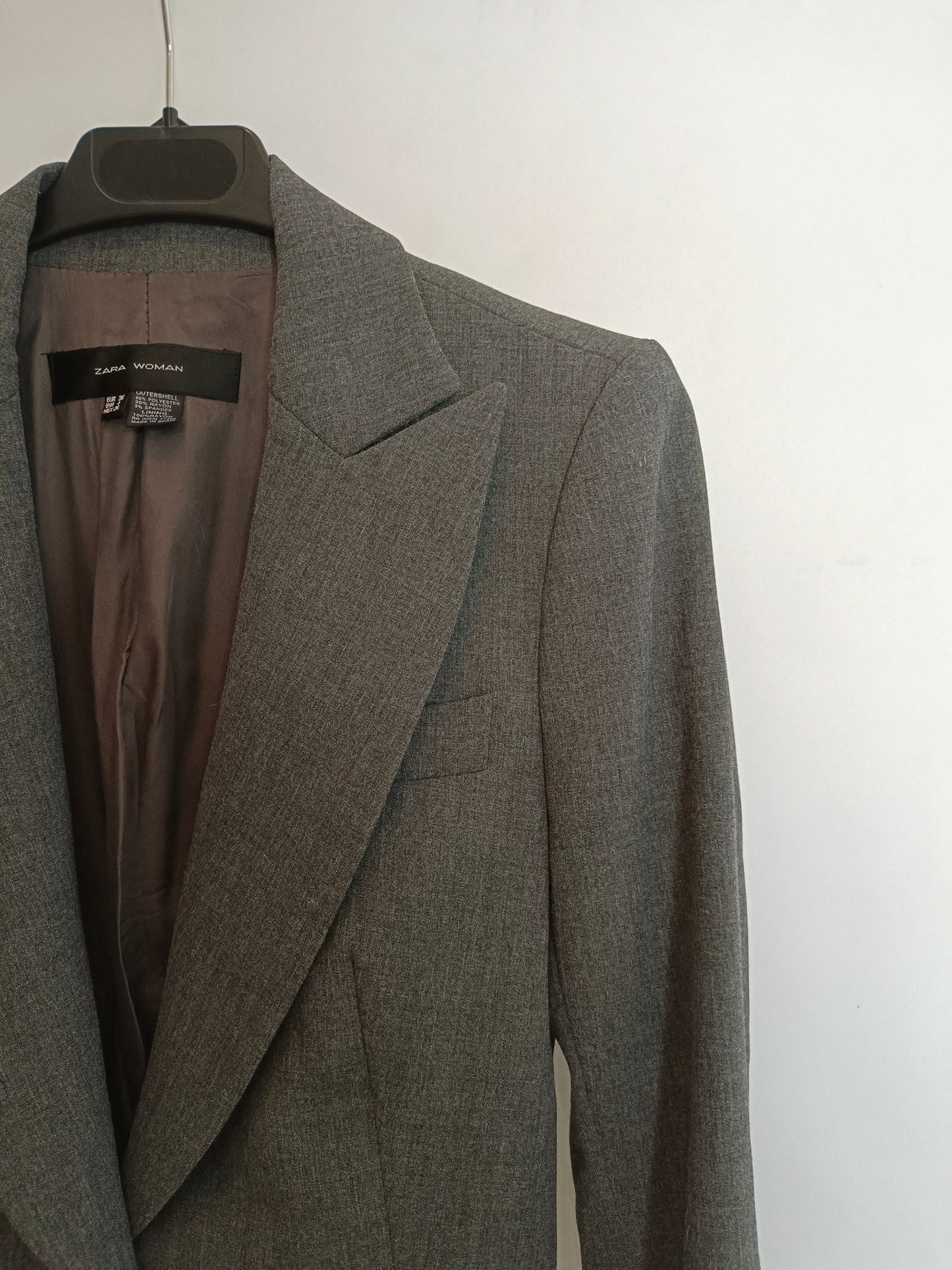 ZARA. Total gray look size 34/36