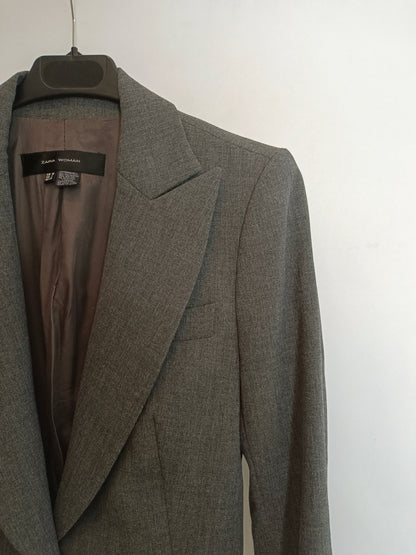 ZARA. Total gray look size 34/36