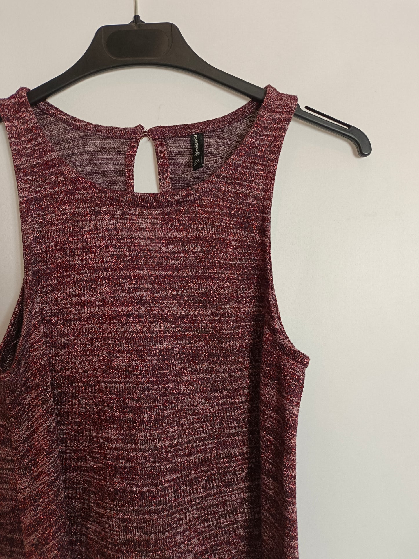 STRADIVARIUS. Vestido corto hilos T.s