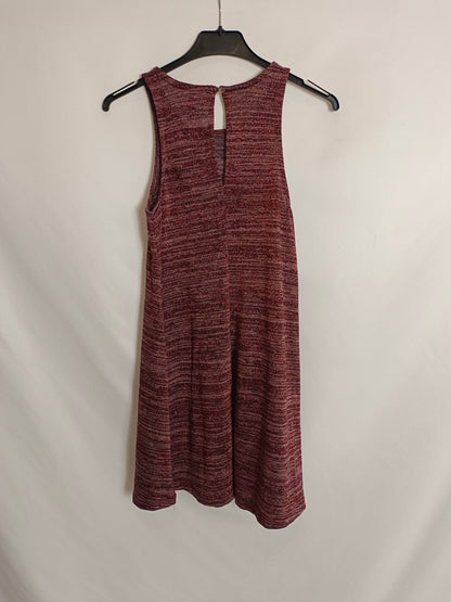 STRADIVARIUS. Vestido corto hilos T.s