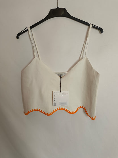 ZARA. White embroidered Ts top