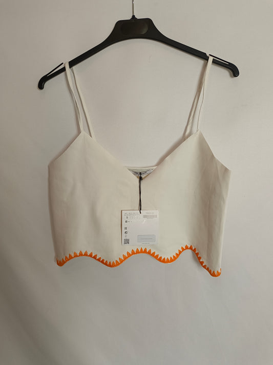 ZARA. White embroidered Ts top