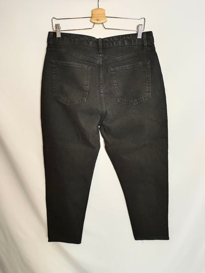 H&M. Pantalón denim monfit T.44