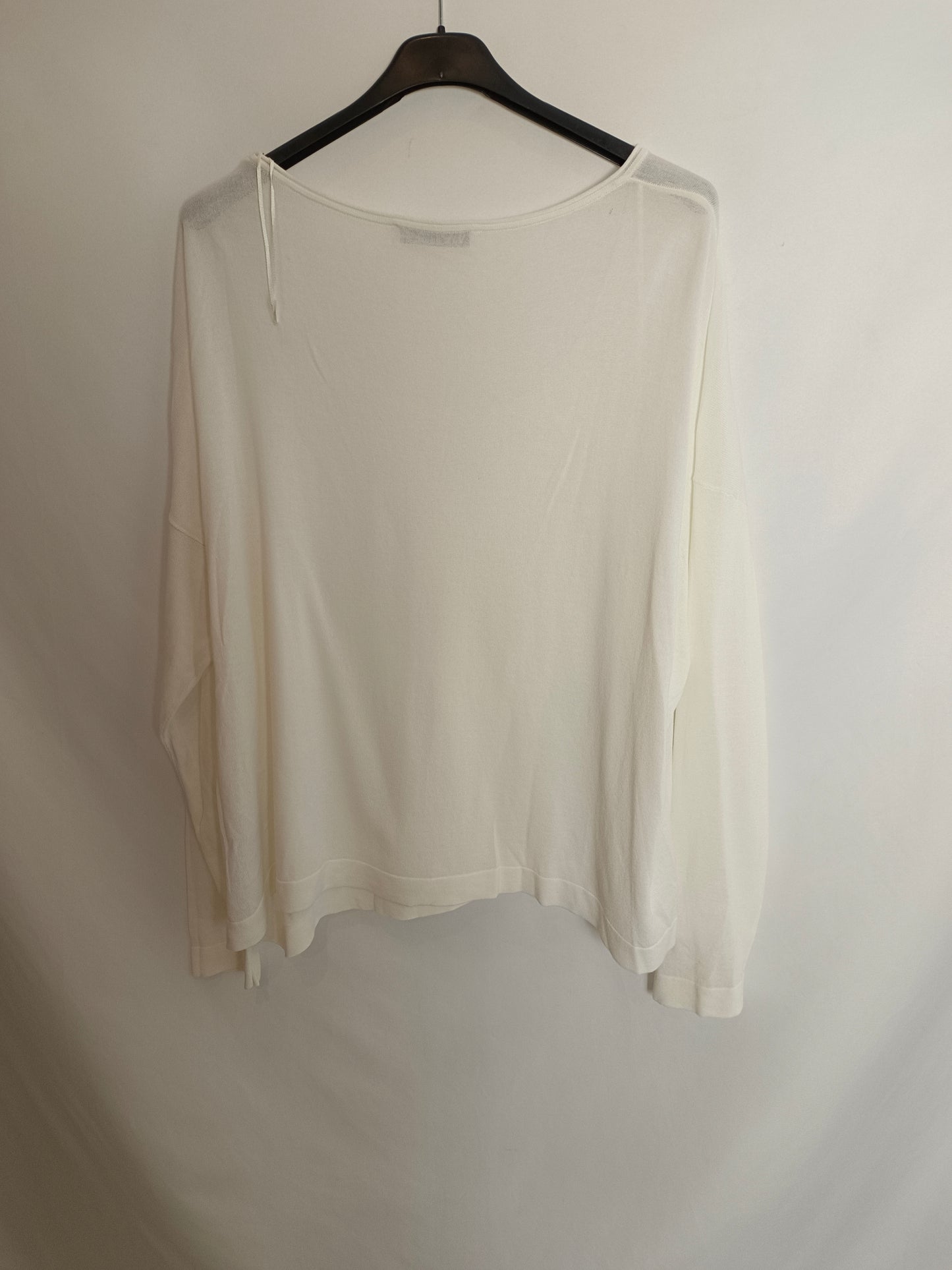 ZARA. Thin white sweater Tl