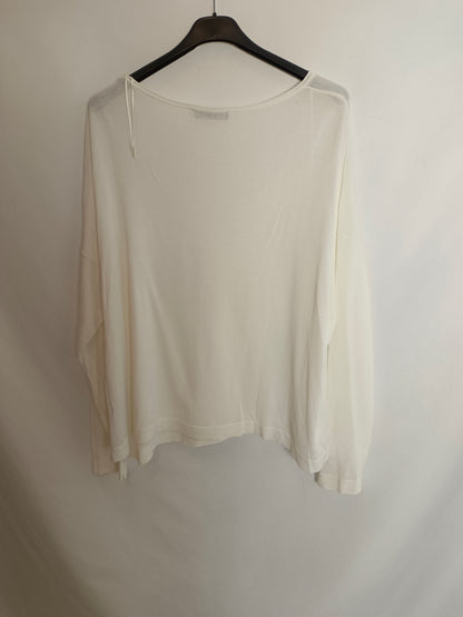 ZARA. Thin white sweater Tl