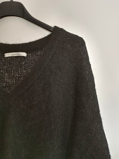 UTERQÜE. Jersey negro hilos T.l