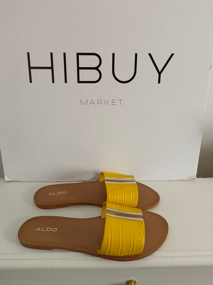 ALDO. Sandalias amarillas  T.37