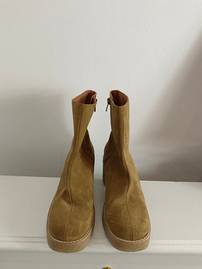 BRYAN  STEPWISE. Botas camel piel T.37