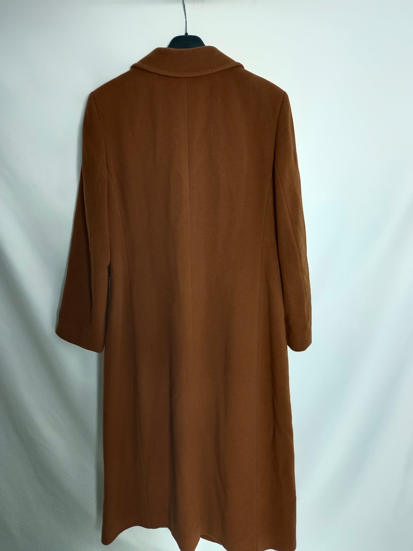 MANUELA CONTI. Vintage camel coat S.44(40)