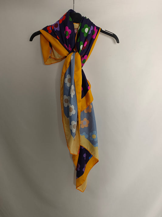 FUN&amp;BASIC. Floral scarf